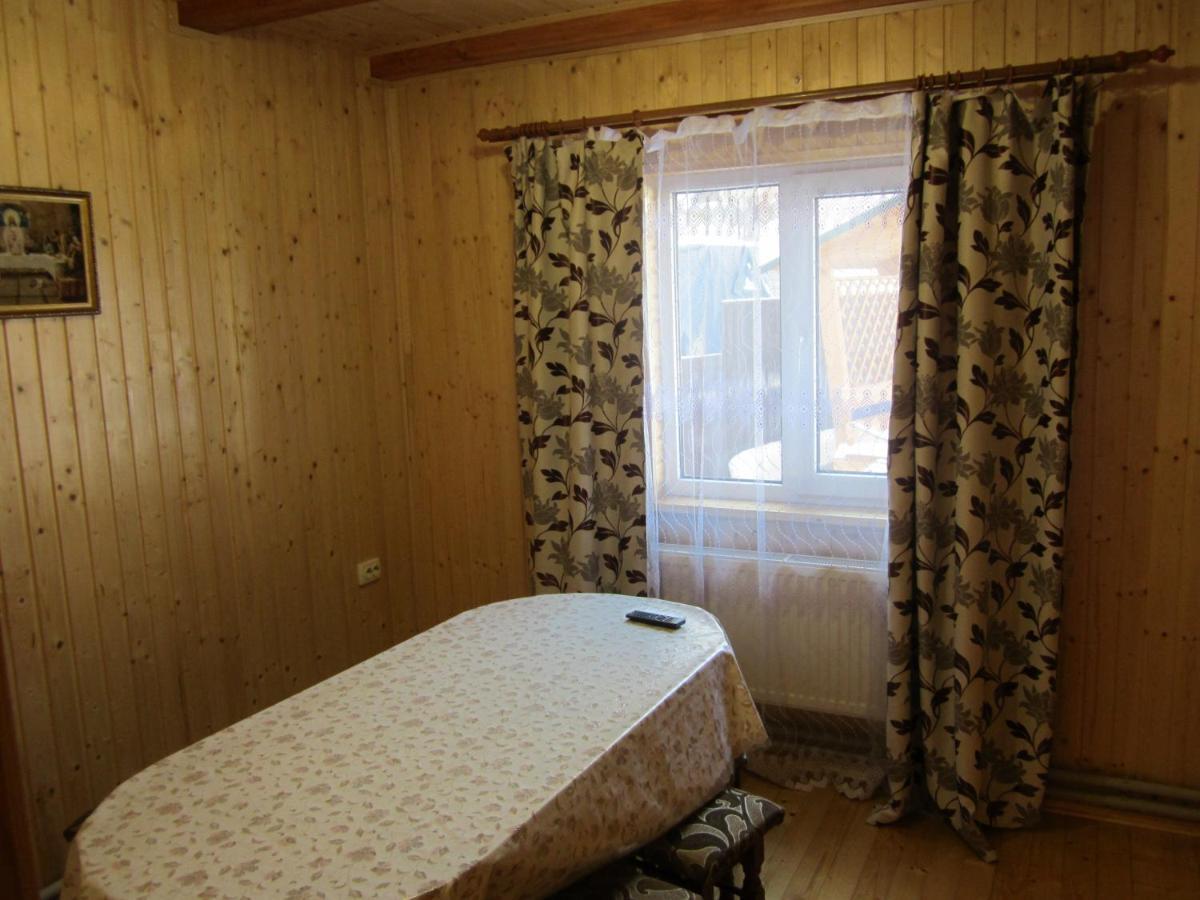 Hotel Базилік Yaremche Exterior foto
