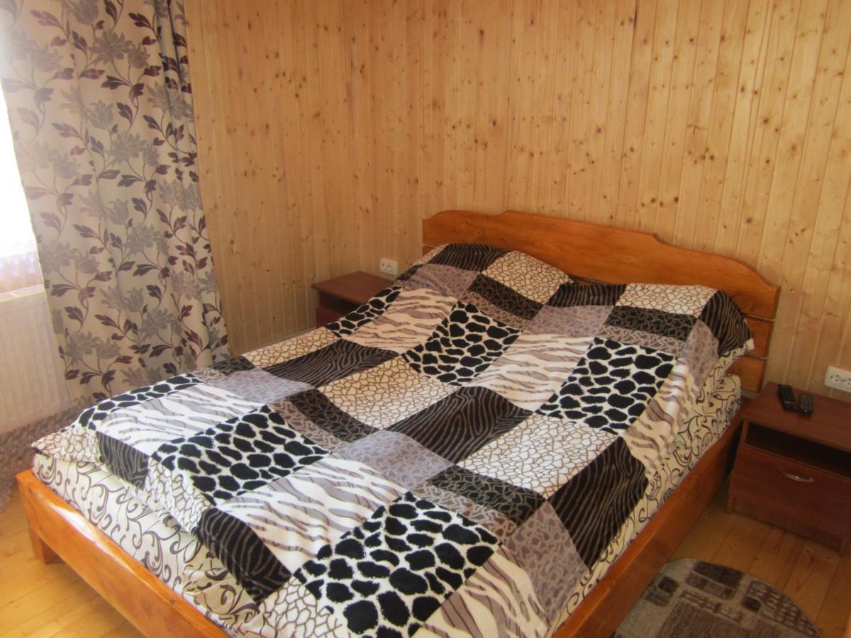 Hotel Базилік Yaremche Exterior foto