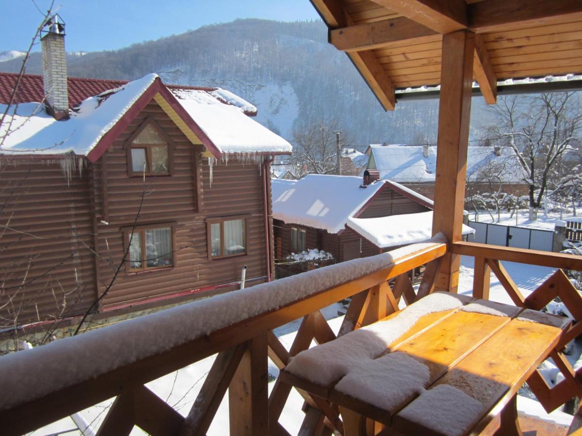 Hotel Базилік Yaremche Exterior foto