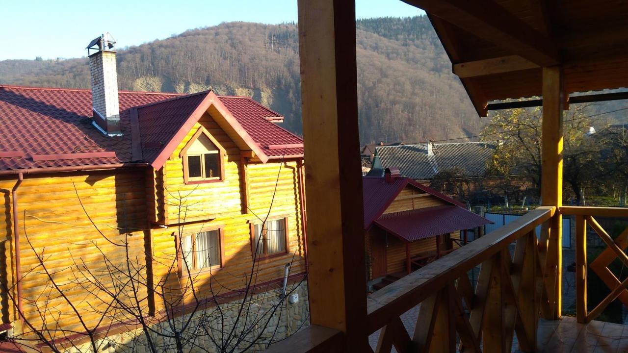 Hotel Базилік Yaremche Exterior foto